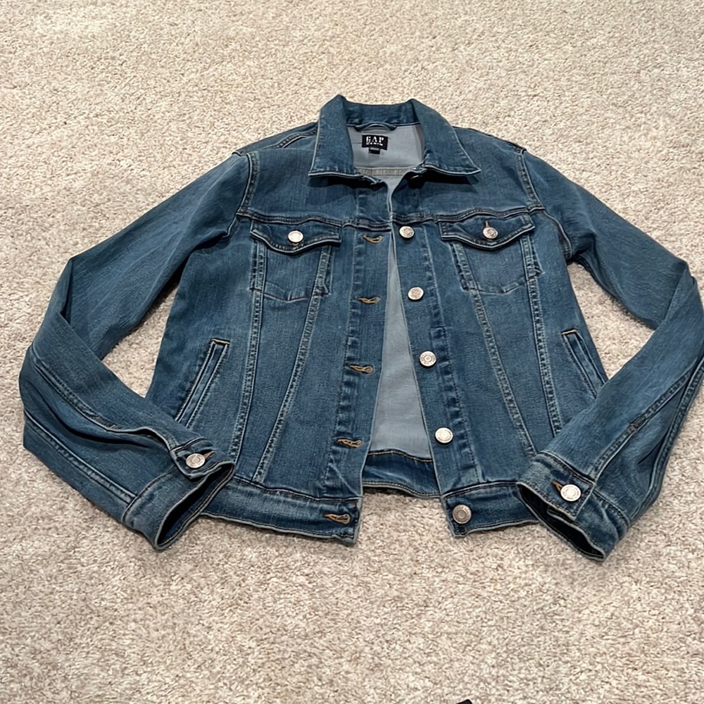 COPY - Gap Womens small jean jacket new